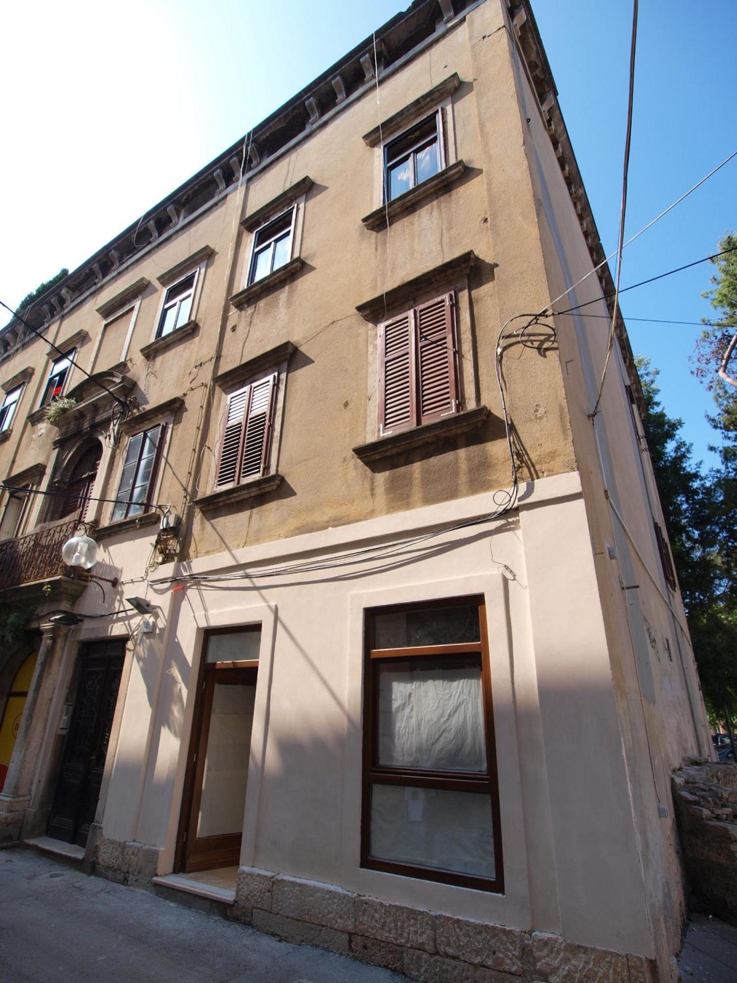 Appartamento Studio On Main Pedestrian Street Pola Camera foto